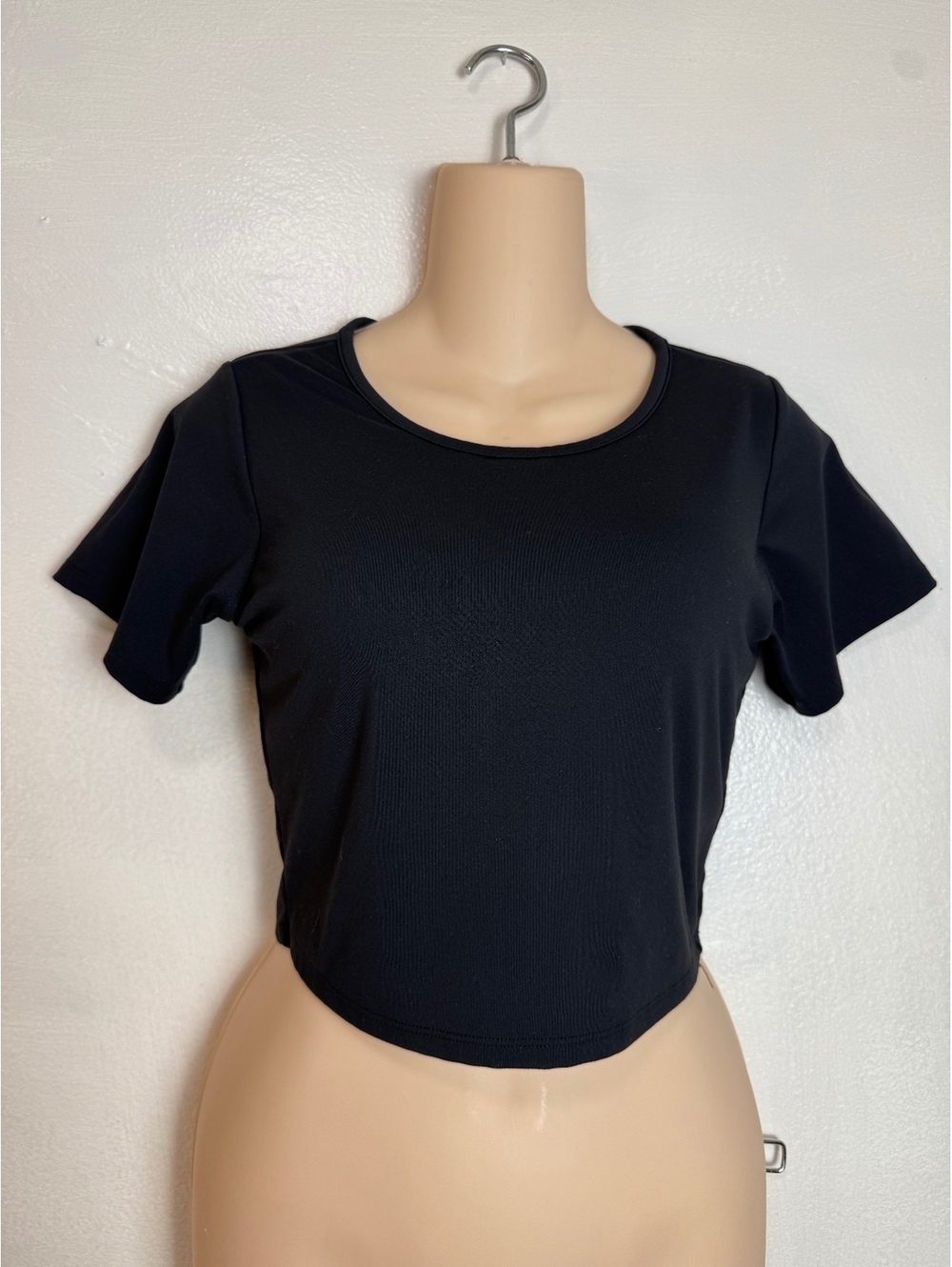 P'Tula Black Crop Top with Short Sleeves